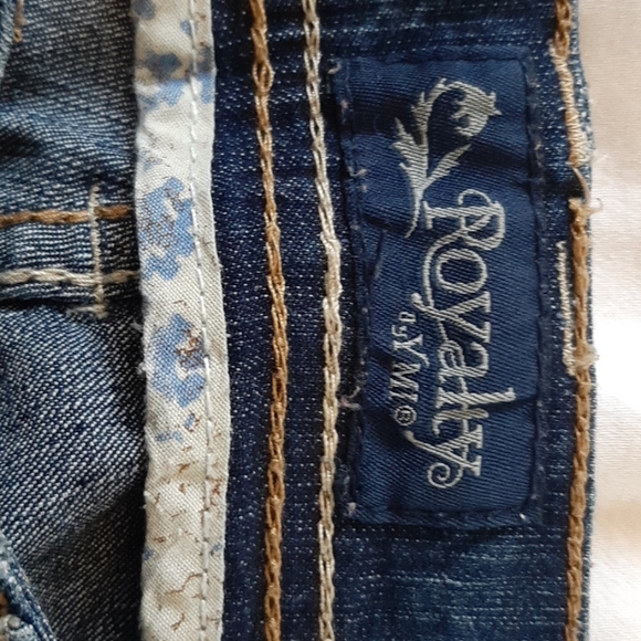 2 Denim Pants 1 Denim Capri Pants - Picture 3 of 10